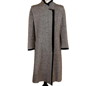 Vintage Gemini midi length wool coat Size small to medium.